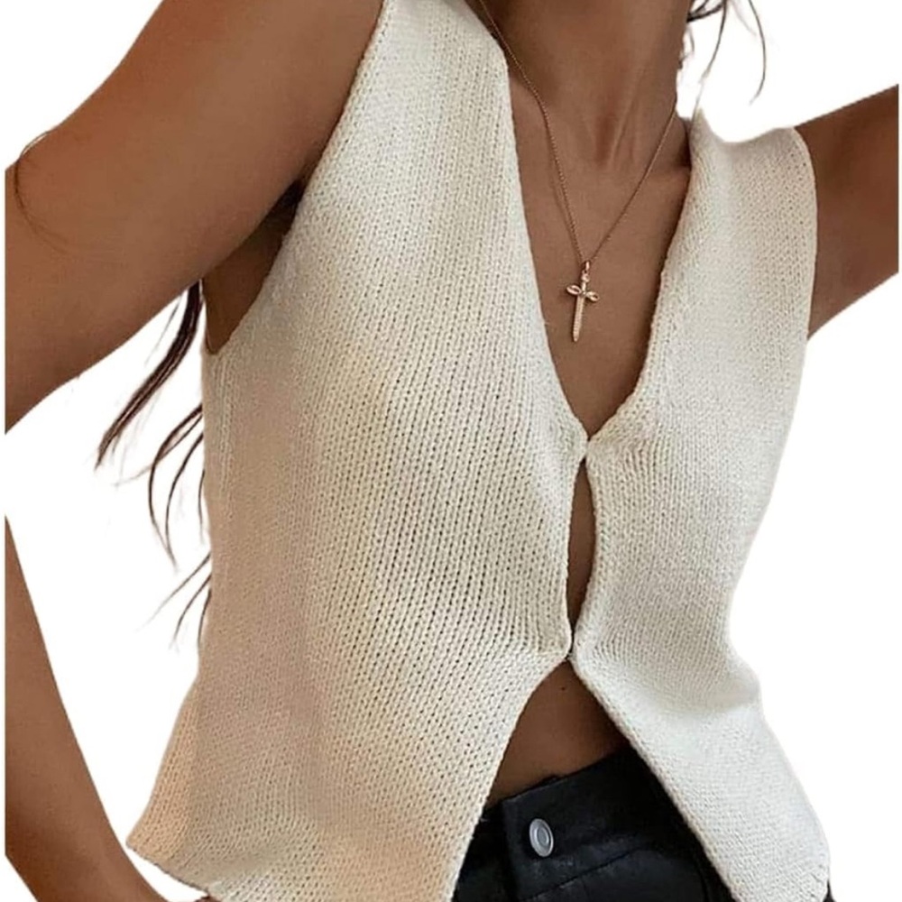 Sleeveless Knit Top in Cream